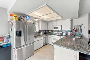 22889 Anoka, Apple Valley, CA 92308 - Photo 6