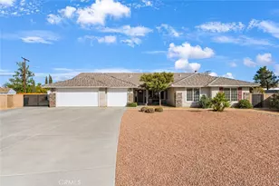20463 Majestic Dr, Apple Valley, CA 92308 - Photo 2