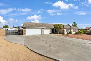20463 Majestic Dr, Apple Valley, CA 92308 - Photo 4