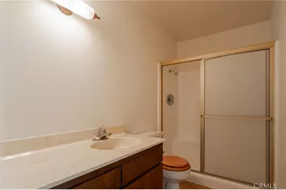15560 Elmwood Drive, Victorville, CA 92395 - Photo 16
