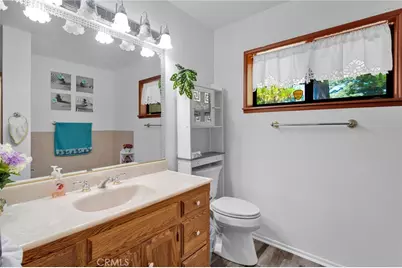 30772 Knoll View, Running Springs, CA 92382 - Photo 20