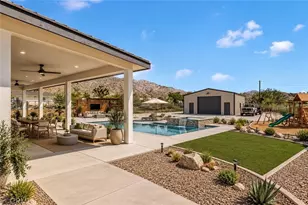 24911 Via Vista Rd, Apple Valley, CA 92308 - Photo 14