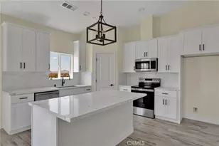 24911 Via Vista Rd, Apple Valley, CA 92308 - Photo 20