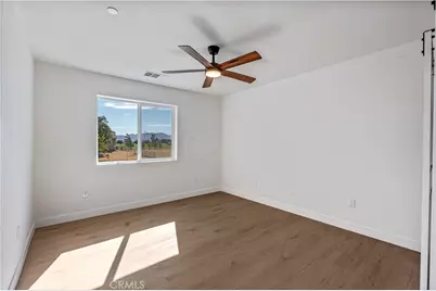 16218 Quantico Rd E, Apple Valley, CA 92307 - Photo 20