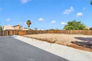 13289 Carleton Cir, Victorville, CA 92392 - Photo 40