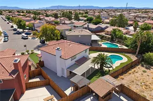 11363 Winter Pl, Adelanto, CA 92301 - Photo 10