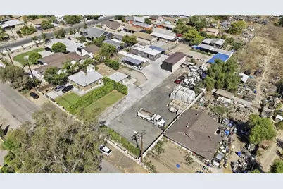 2580 W 1st Avenue, Muscoy, CA 92407 - Photo 56