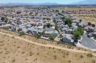 14554 Hidden Canyon, Victorville, CA 92394 - Photo 38