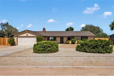 18256 Danbury, Hesperia, CA 92345 - Photo 2