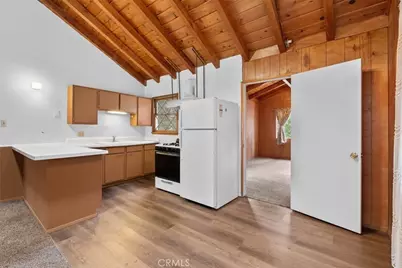 592 Mountain View, Wrightwood, CA 92397 - Photo 20