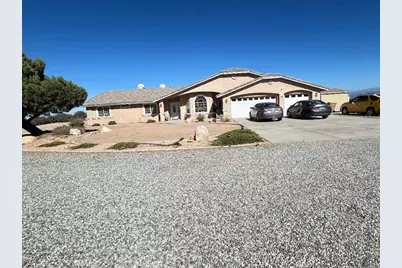 10928 Lantry Lane, Oak Hills, CA 92344 - Photo 8