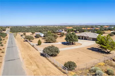 8423 Beaver, Phelan, CA 92371 - Photo 50