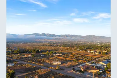 9572 Smith Road, Phelan, CA 92371 - Photo 38