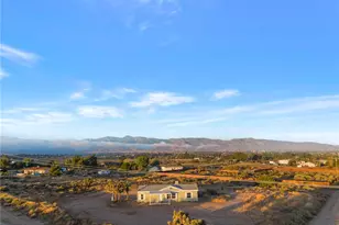 9572 Smith Rd, Phelan, CA 92371 - Photo 36
