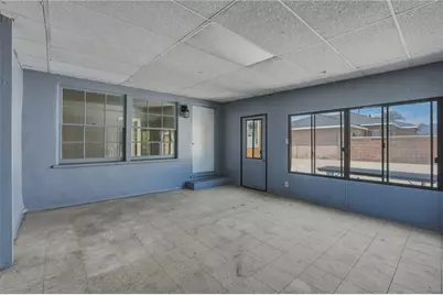 561 N Park, Rialto, CA 92376 - Photo 24