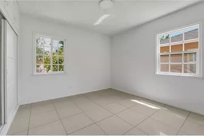 561 N Park, Rialto, CA 92376 - Photo 16