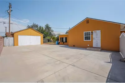 561 N Park, Rialto, CA 92376 - Photo 26