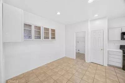 13616 Dellwood Street, Victorville, CA 92392 - Photo 12