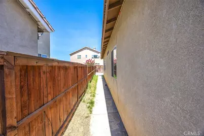 13616 Dellwood Street, Victorville, CA 92392 - Photo 30