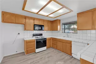 15710 Nassau Dr, Victorville, CA 92395 - Photo 6