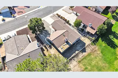 15710 Nassau Drive, Victorville, CA 92395 - Photo 38