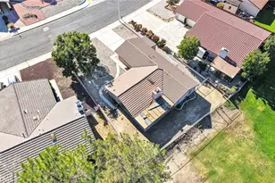 15710 Nassau Dr, Victorville, CA 92395 - Photo 38