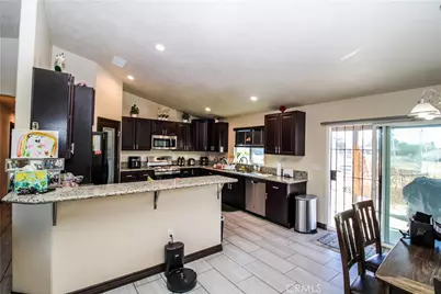 13922 Jicarilla Road, Apple Valley, CA 92307 - Photo 12