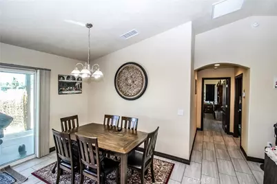 13922 Jicarilla Road, Apple Valley, CA 92307 - Photo 16