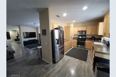 15077 Escalante Court, Victorville, CA 92394 - Photo 18