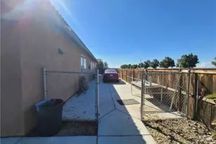 15077 Escalante Ct, Victorville, CA 92394 - Photo 38