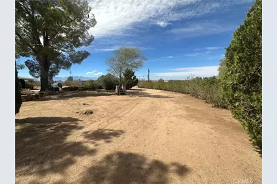 9545 Joshua Street, Apple Valley, CA 92308 - Photo 4