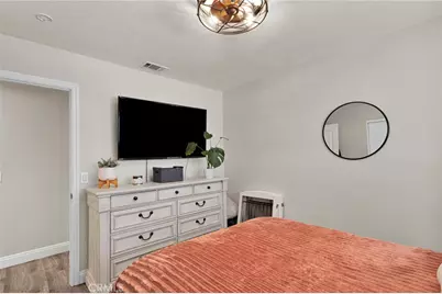 8041 Kingston, Hesperia, CA 92345 - Photo 36