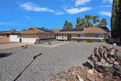 8041 Kingston, Hesperia, CA 92345 - Photo 4