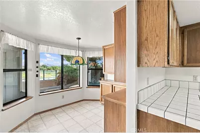 14023 Driftwood, Victorville, CA 92395 - Photo 26
