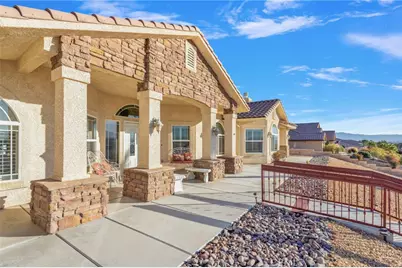 13519 Sunset, Apple Valley, CA 92308 - Photo 2