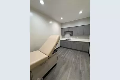 703 E E, Ontario, CA 91764 - Photo 14