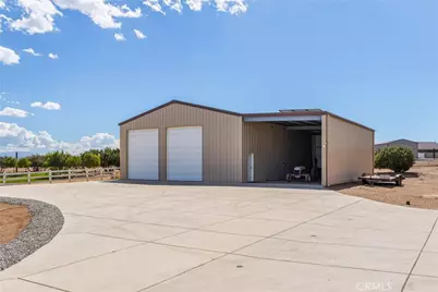 9119 Taylor, Phelan, CA 92371 - Photo 6