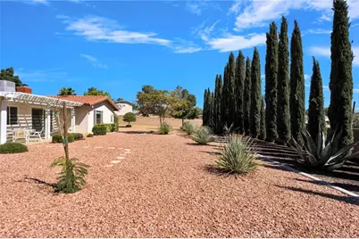 15033 Riverside Way, Apple Valley, CA 92307 - Photo 44