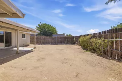 9390 3rd Avenue, Hesperia, CA 92345 - Photo 6