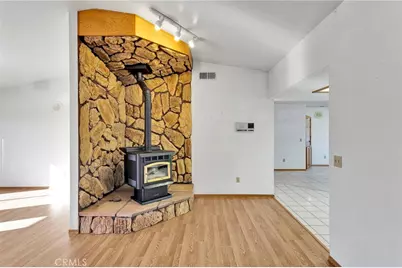 14210 Gayhead Road, Apple Valley, CA 92307 - Photo 18