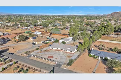 14210 Gayhead Road, Apple Valley, CA 92307 - Photo 44