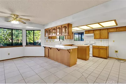 14210 Gayhead Road, Apple Valley, CA 92307 - Photo 22