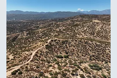 757 Summit Valley (Near) Road, Hesperia, CA 92345 - Photo 6