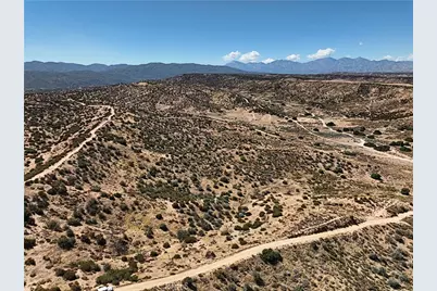 740 Summit Valley (Near) Road, Hesperia, CA 92345 - Photo 2