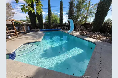 15645 Avion Lane, Victorville, CA 92394 - Photo 4
