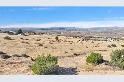 23766 Valley View Road, Apple Valley, CA 92308 - Photo 12