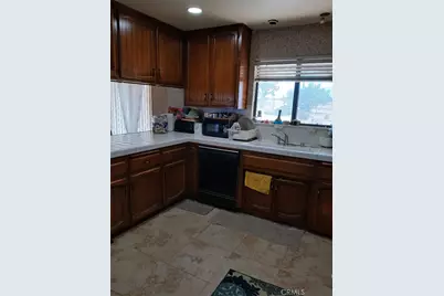 10722 Phelan Road, Oak Hills, CA 92344 - Photo 2