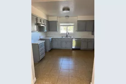 16188 Live Oak, Hesperia, CA 92345 - Photo 2