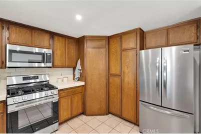 16326 Eucalyptus Street, Hesperia, CA 92345 - Photo 14