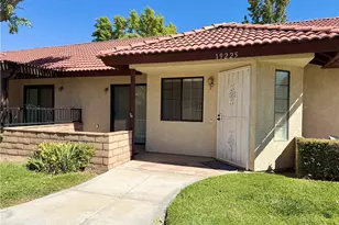 19225 Elm Dr, Apple Valley, CA 92308 - Photo 2